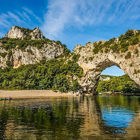 Awesome In Pont Darc Vallon-Pont-dʼArc
